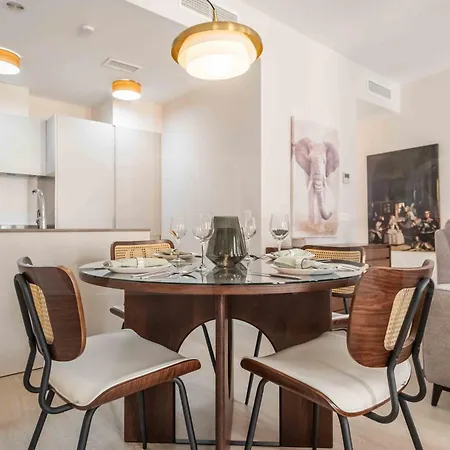 Apartament Exclusive In The Centre With Parking Rems *